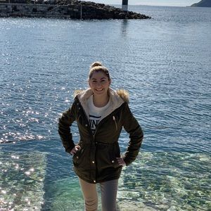 Meet your Posher, Natalie